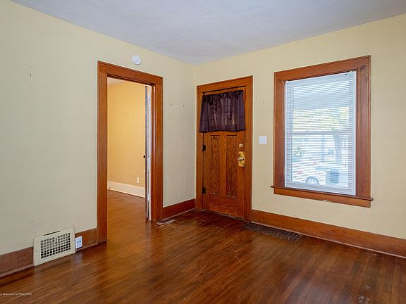 5th image of 735 N Hayford Ave