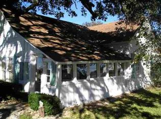 439 Fabra St, Boerne, TX 78006