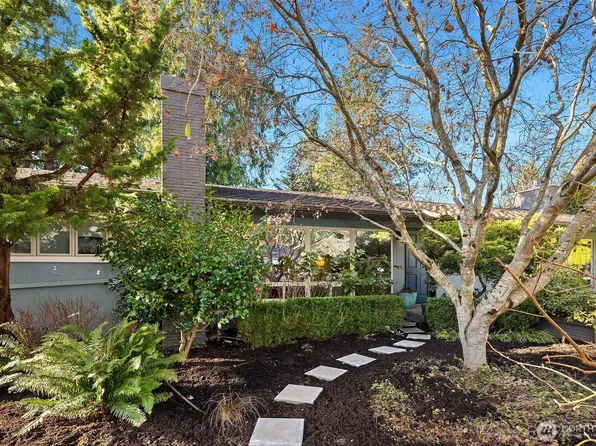 10743 14th Avenue NE, Seattle, WA 98125