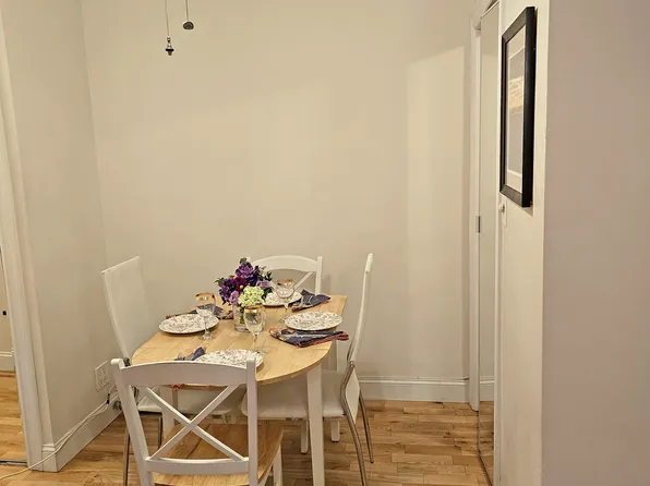 202 Seeley Street image 12 of 25