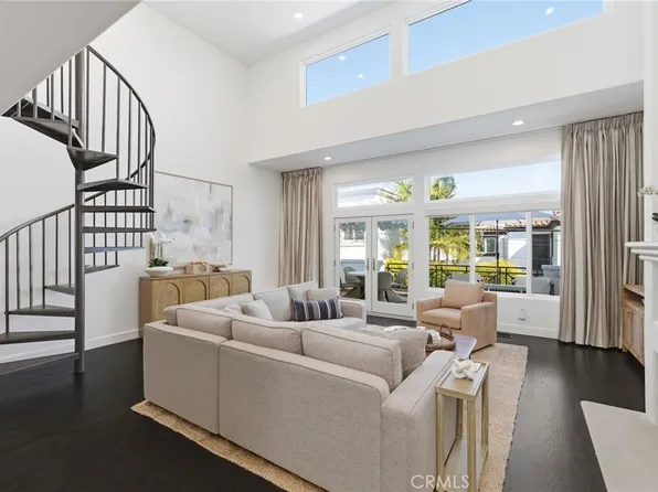 720 Manhattan Beach Blvd, Manhattan Beach, CA 90266