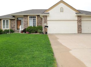 15059 Ohio St, Omaha, NE 68116