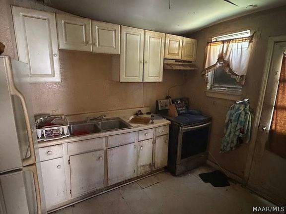 3rd image of 378 Prairie Vista St