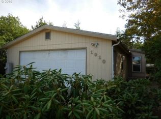 1910 32nd St, Florence, OR 97439