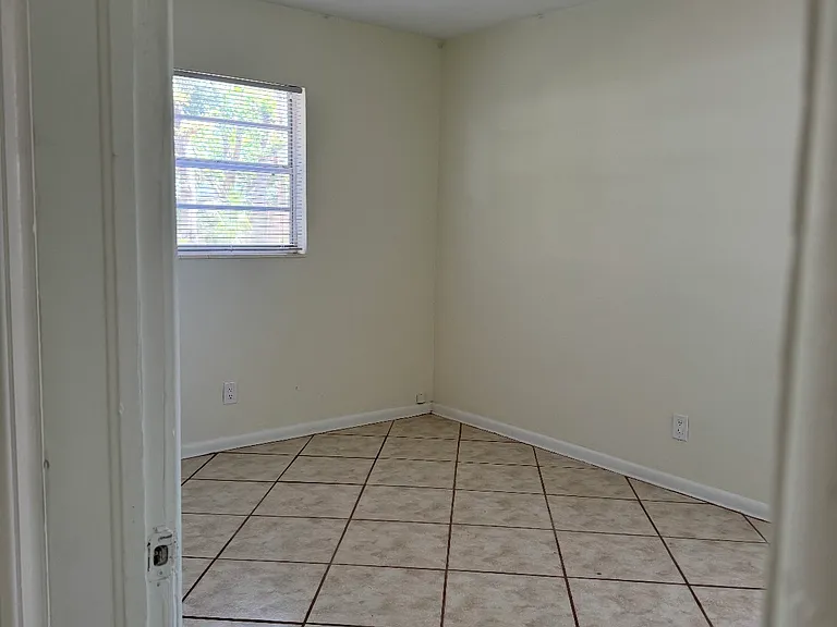 4009 Wyoming Ave — Photo 3