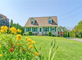 233 Dow Rd, Plainfield, CT 06374