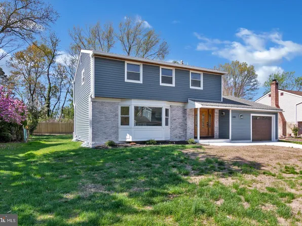 244 Ramblewood Pkwy, Mount Laurel, NJ 08054