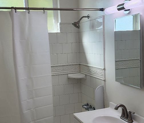 5th image of 111 S Mockingbird Ln APT 16