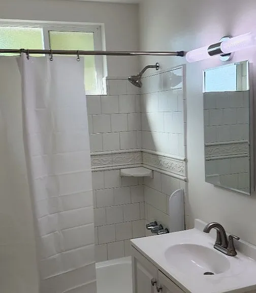 111 S Mockingbird Ln — Photo 5