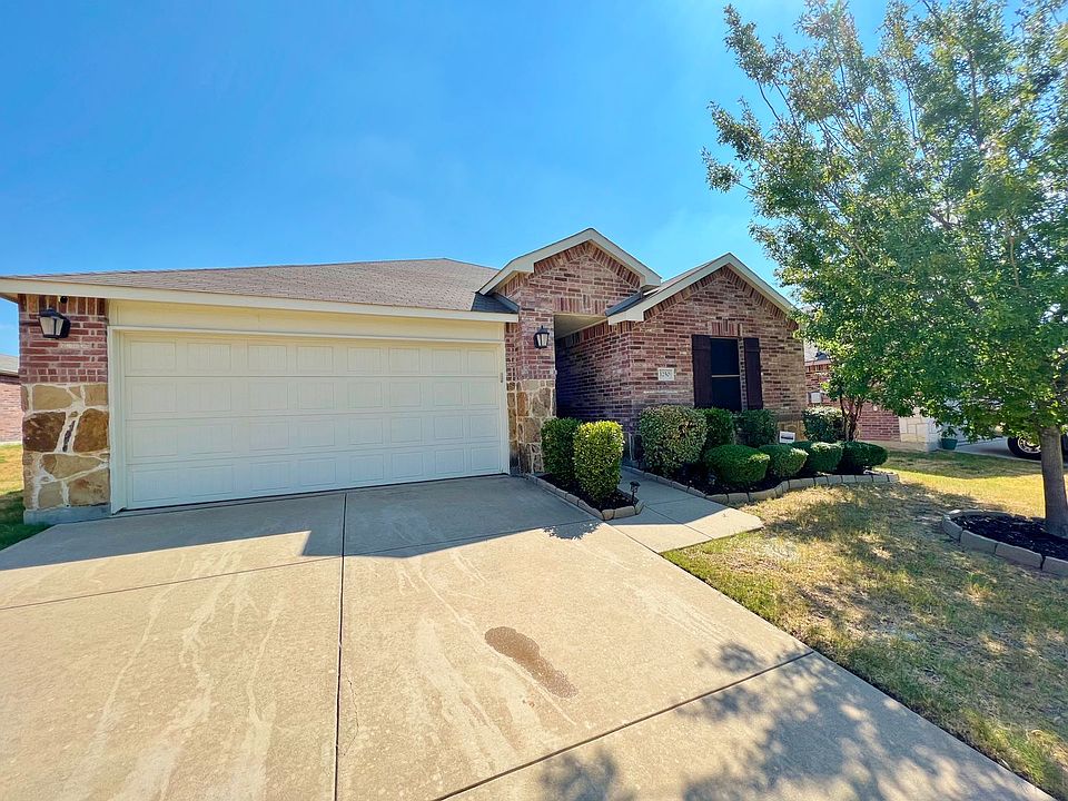 1st image of 1250 Wysteria Ln