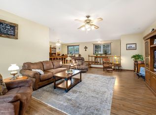 89 Yocum Rd, Rogers, AR 72756