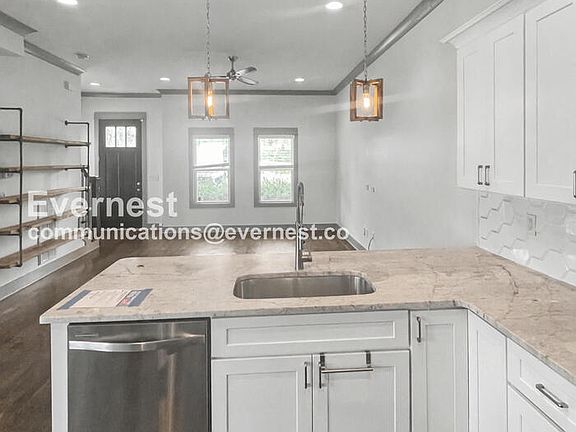 4th image of 2209 15th Ave N