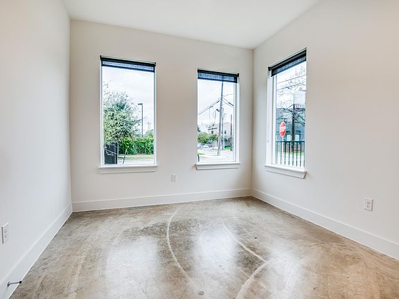 2nd image of 2128 Ashby St #401