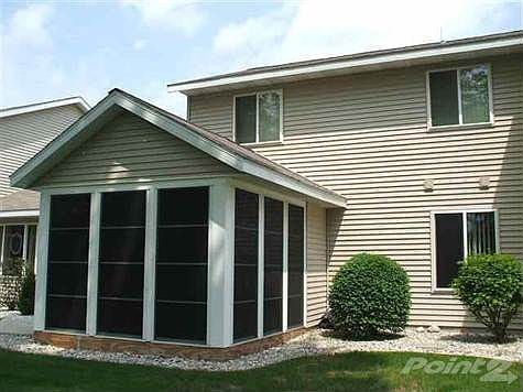 3rd image of 318 Woodside Cir