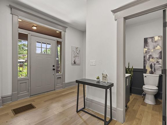 3rd image of 749 Wilson Ave