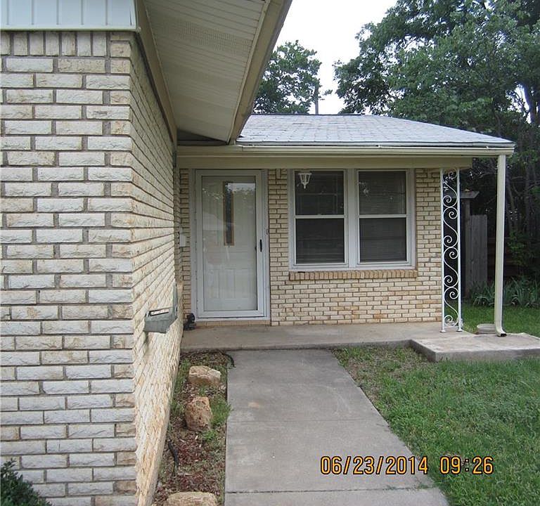 1st image of 3173 Columbia Dr