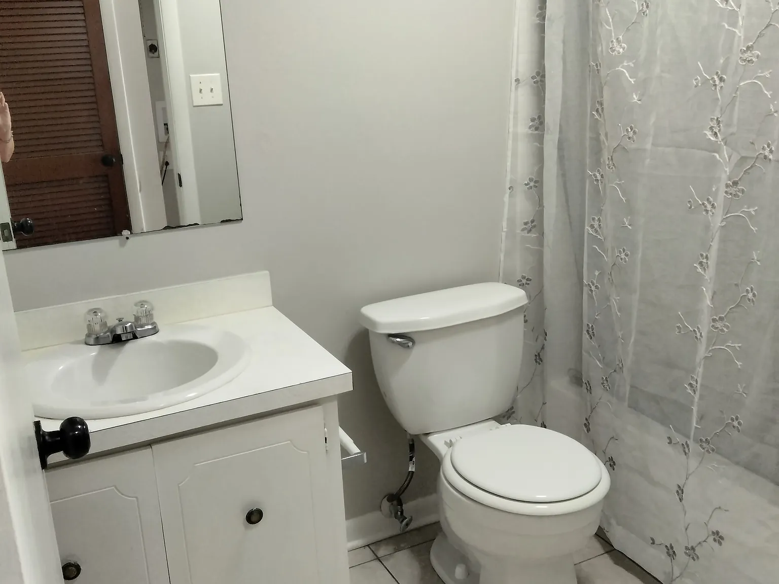 2 bed, 1.5 bath, 1000 sqft, $1,250 — Photo 4