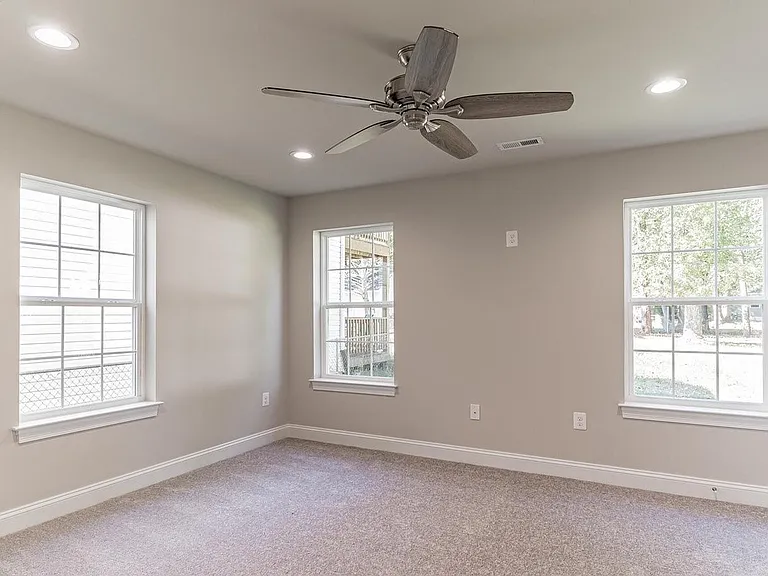 8916 Erie Ave — Photo 37