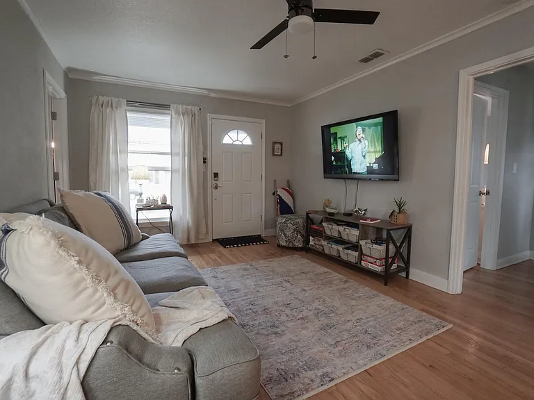 2507 Fain St — Photo 8