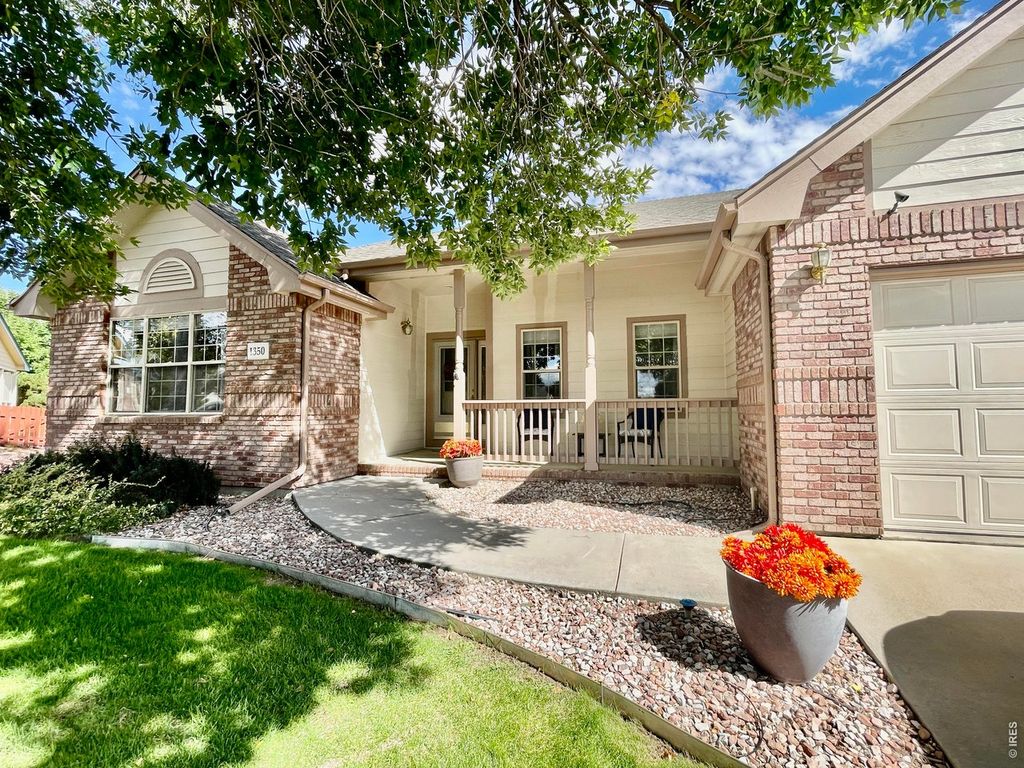 1350 Silverwood Ct