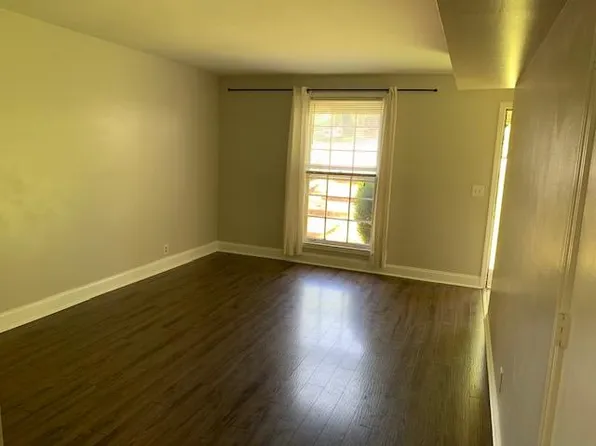 2833 Hillside Dr, Nashville, TN 37212