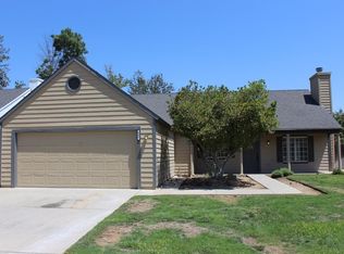 981 N Adler Ave, Clovis, CA