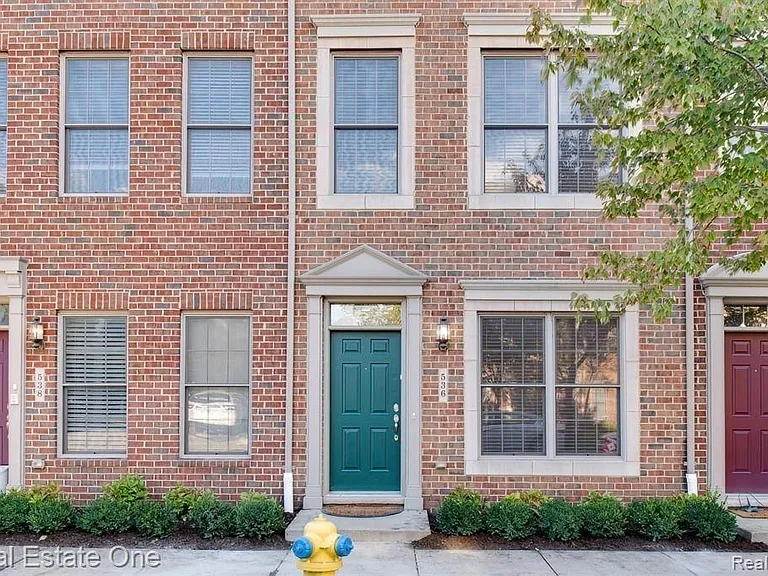536 Graten St — Photo 3