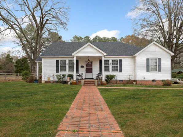 522 Eaton Ave, Warrenton, NC 27589