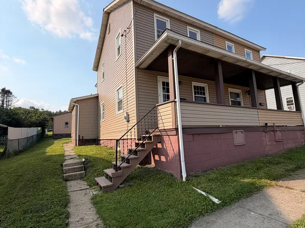 1005 1st St, Windber, PA 15963