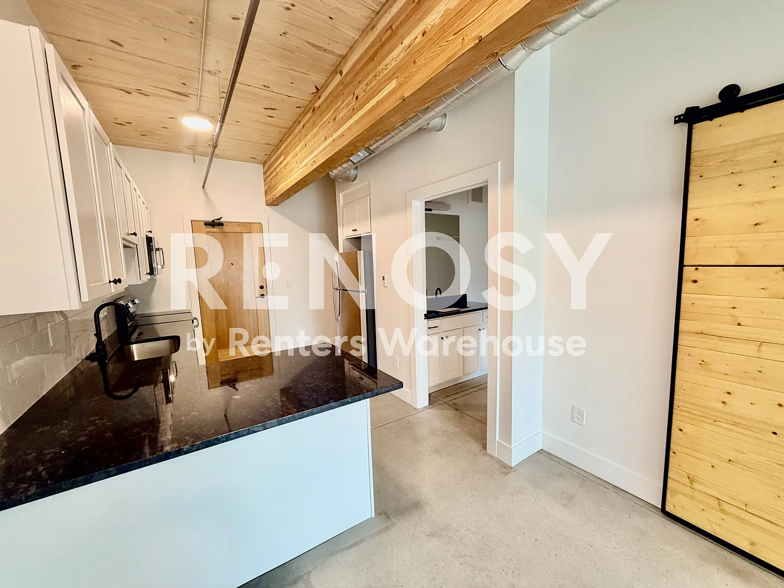 2701 Ingersoll Ave — Photo 4