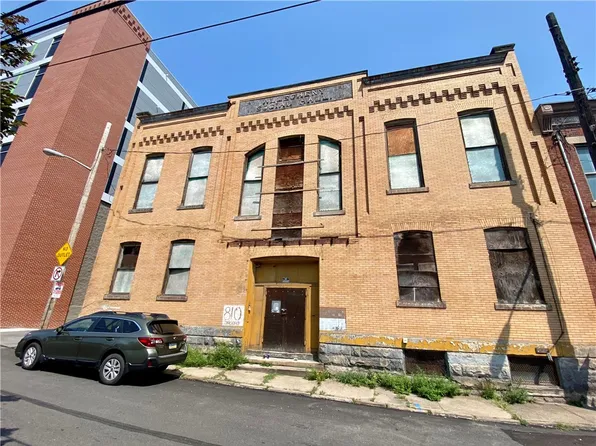 812 Concord St E, Pittsburgh, PA 15212