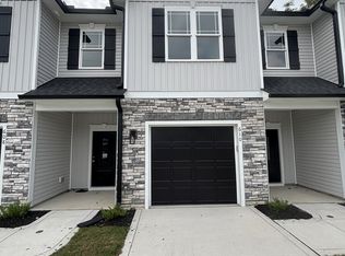 608 S Blackmon St, Benson, NC 27504