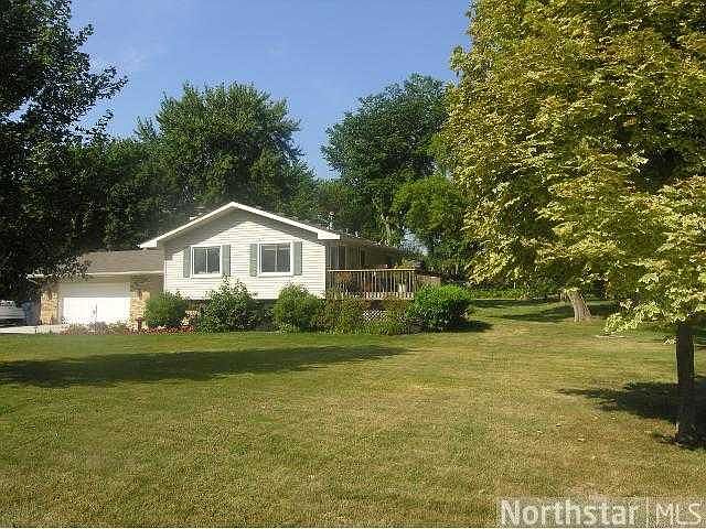 1st image of 3305 Queensland Ln N
