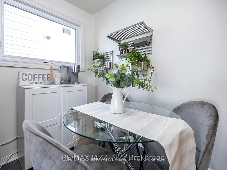 125 Peacock Blvd — Photo 12