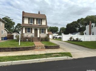 506 Archer St, Freeport, NY