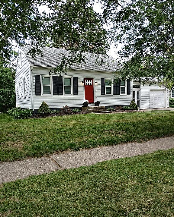 1st image of 37 Niagara St