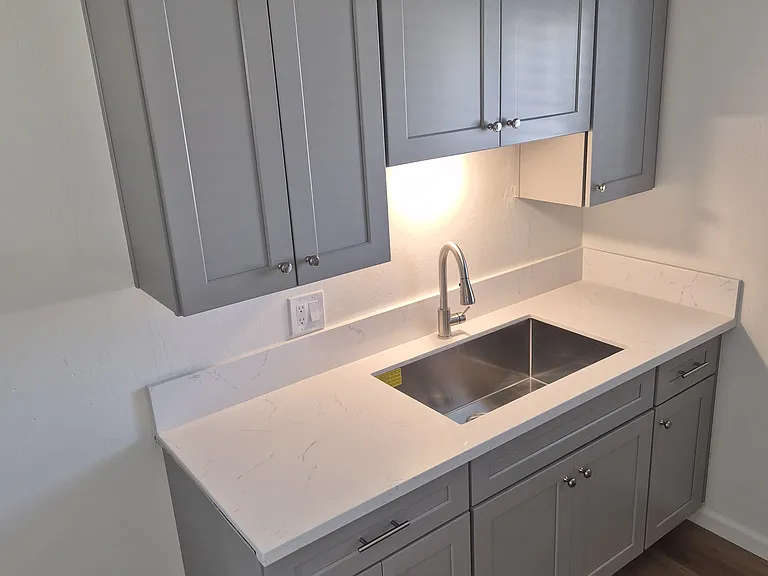 317 W Park Ave #205 — Photo 2