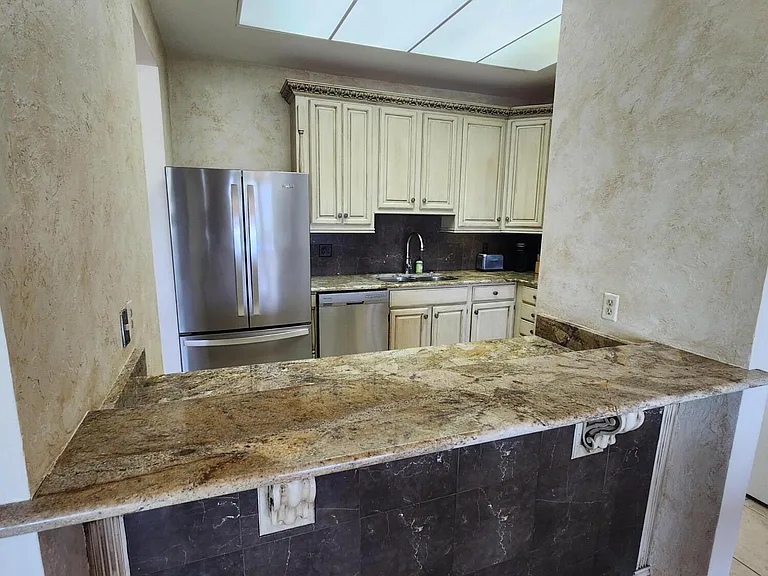 2 Cove Rd — Photo 17