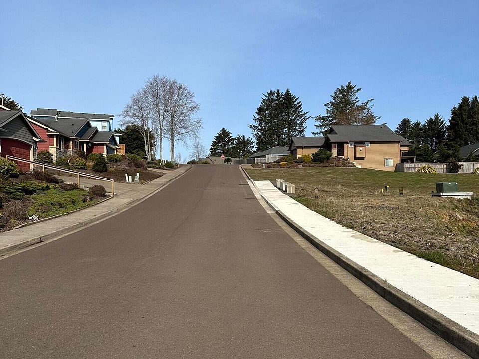 2nd image of LOT 134 NE 55th Pl