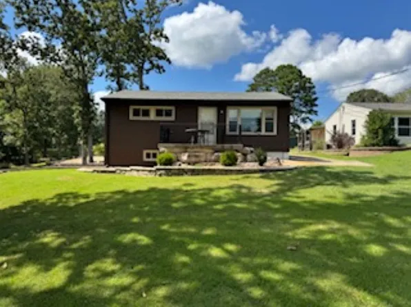 5985 N Lakeshore Dr, Hillsboro, MO 63050