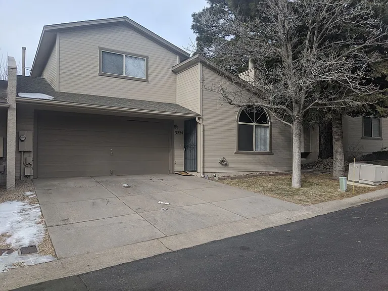 3224 N Kyle Loop — Photo 1
