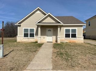 3524 S 4th St, Waco, TX 76706