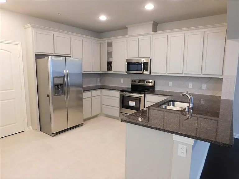 2555 Adam Ln — Photo 17