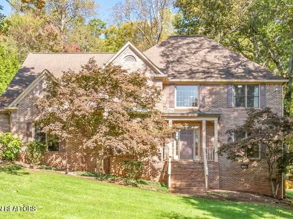 2016 Lyons Ridge Rd, Knoxville, TN 37919