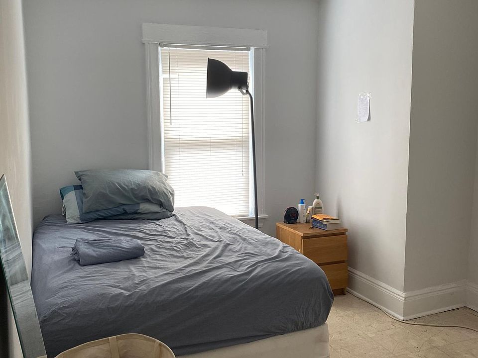 2nd image of 3463 111th St