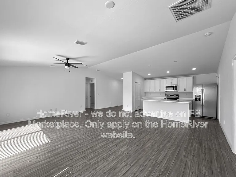 4303 NE 12th Ct — Photo 21