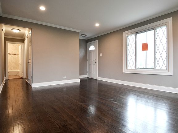 5th image of 550 Sandra Ave