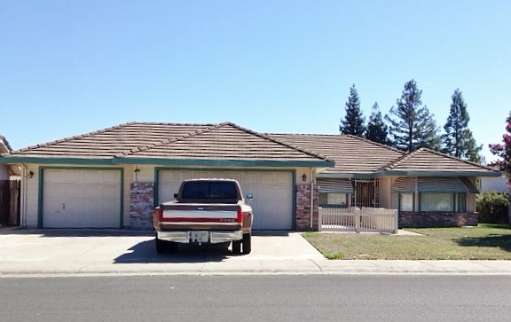 1st image of 335 Grouse Dr