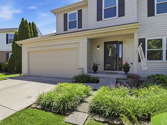 2nd image of 13931 Wakefield Pl
