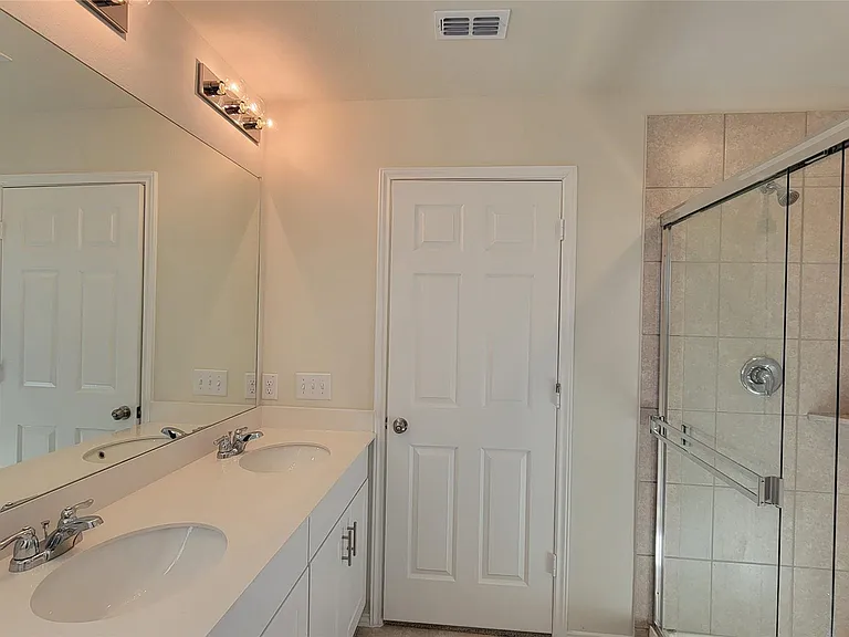 807 Goldenrod Ln — Photo 25